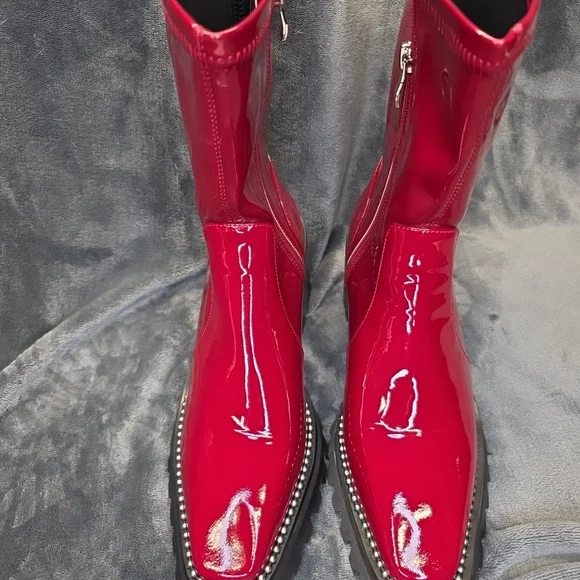 Lattelier Womens Shiny Ruby Red Leather Rhinestone Silver Boots. 38 (10 Usa) - Picture 4 of 13